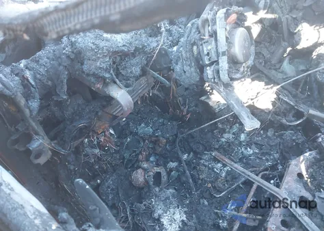 2014 Dodge Dart Sxt z USA, uszkodzony, nr VIN 1C3CDFBB1ED677369